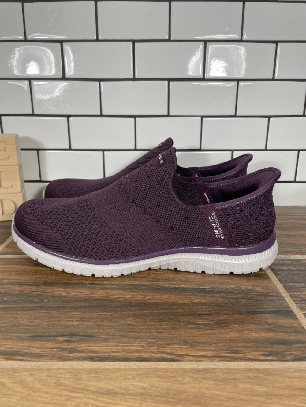 Skechers Slip-ins Virtue Starlight Shoes Womens 10 Wide Plum Hands Free Sneakers